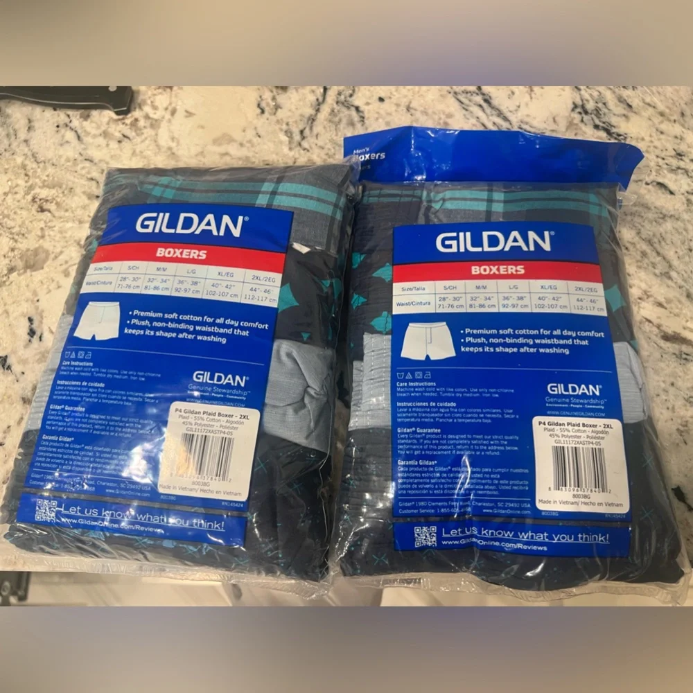 2 new packs of Gildan boxers